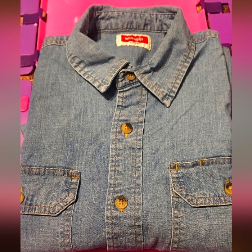 Wrangler short sleeve shirt